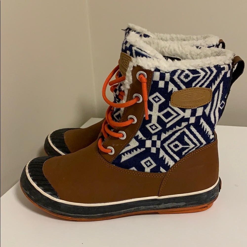 Keen Elsa boots size 8